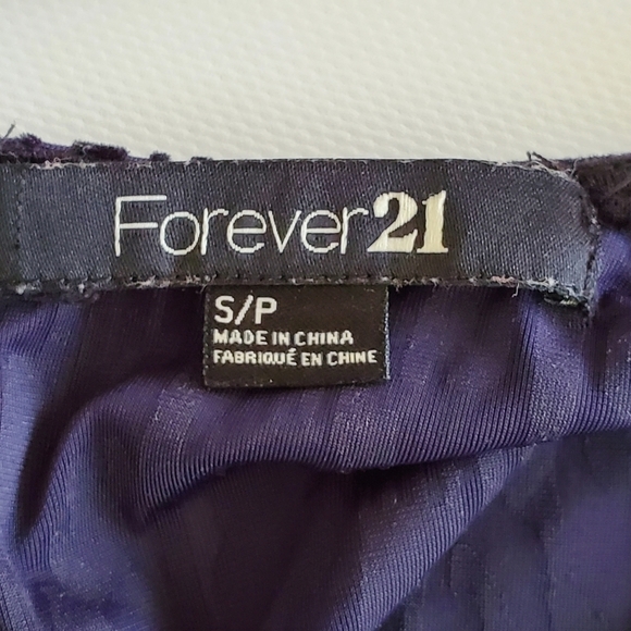 1171 * Forever 21 Burnout Velvet Crop Top Size Juniors S - Picture 3 of 6